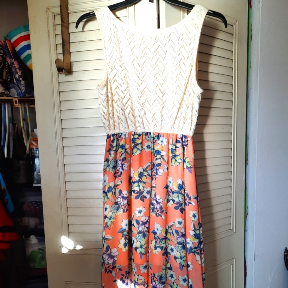 NEW Junior Medium Floral Summer Maxi Dress - Picture 6 of 9